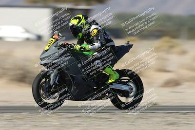 media/Dec-01-2025-Moto Forza (Mon) [[2daa91e15f]]/1-Advanced Group/Session 3 Turn 3 Exit Bump Pans/